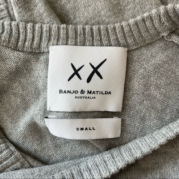 Bonjo & Matilda “Manhattan Open Back” Sweater - Picture 5 of 7
